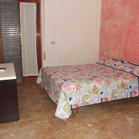Hotel Sabbia D'Oro Pineto Εξωτερικό φωτογραφία