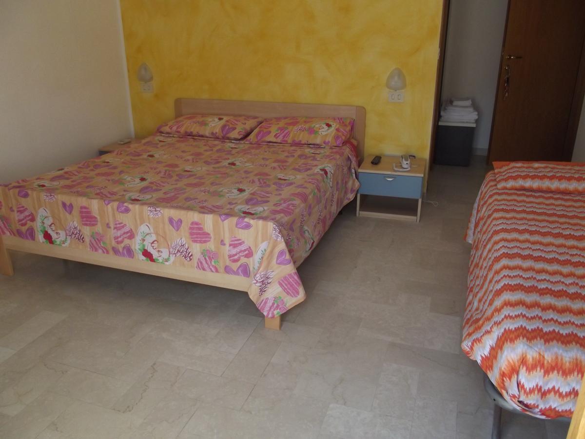 Hotel Sabbia D'Oro Pineto Εξωτερικό φωτογραφία
